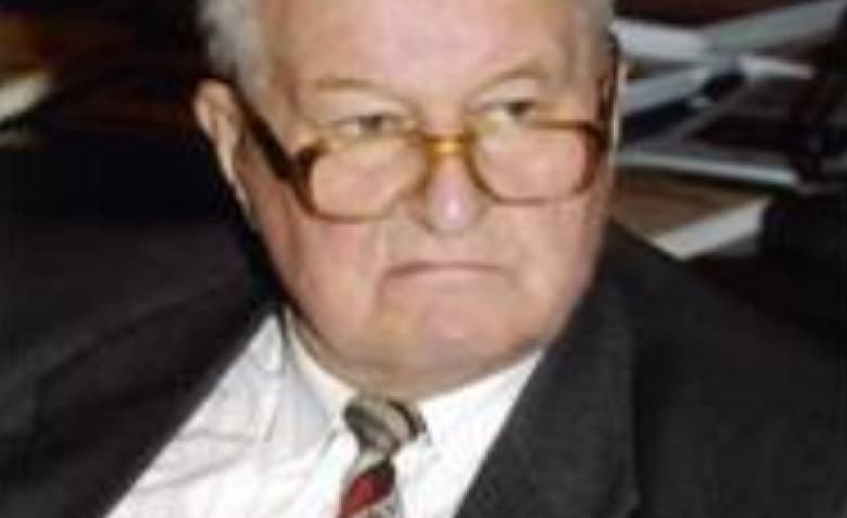 <p>Памяти академика В.И. Коваленко</p>