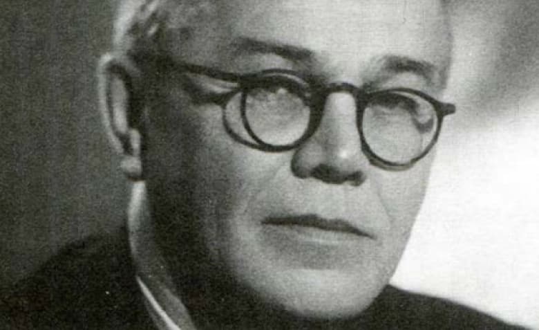 <p>Выставка трудов к 120-летию со дня рождения академика А.Г. Бетехтина</p>